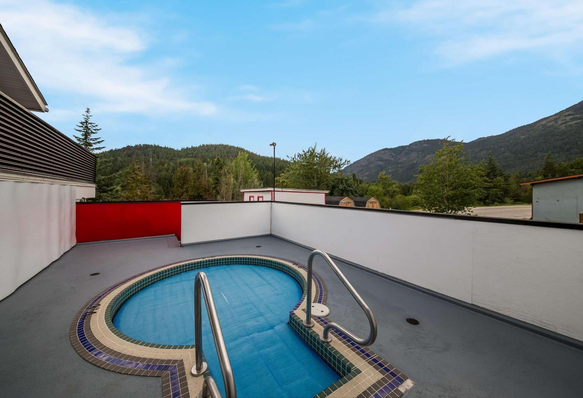 Surestay Hotel By Best Western Rossland Red Mountain Exterior foto